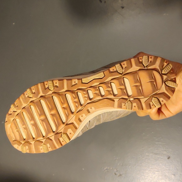 Sketchers walking/hiking shoea - Picture 3 of 3